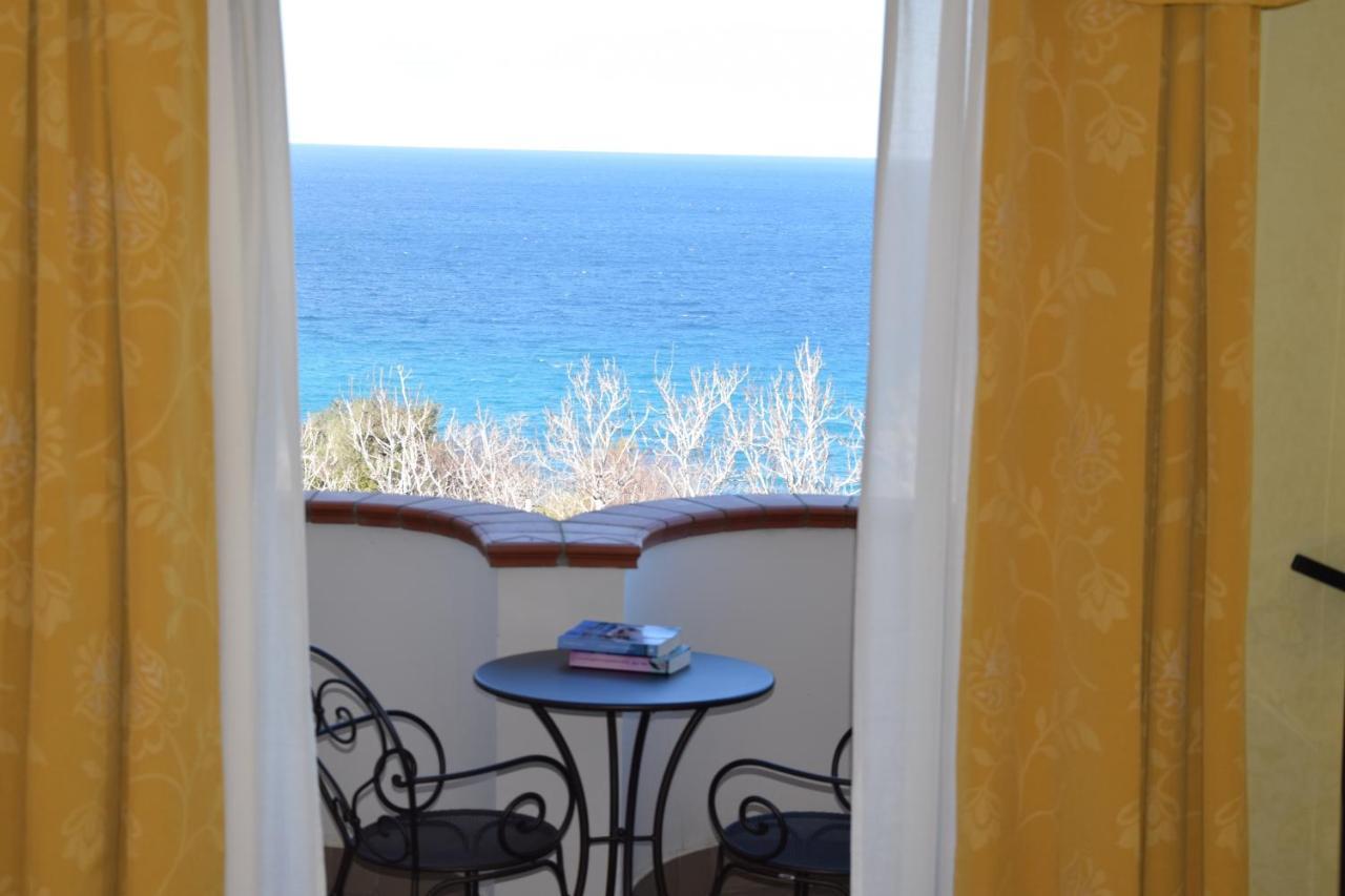 Hotel Tirreno Parghelia Eksteriør billede