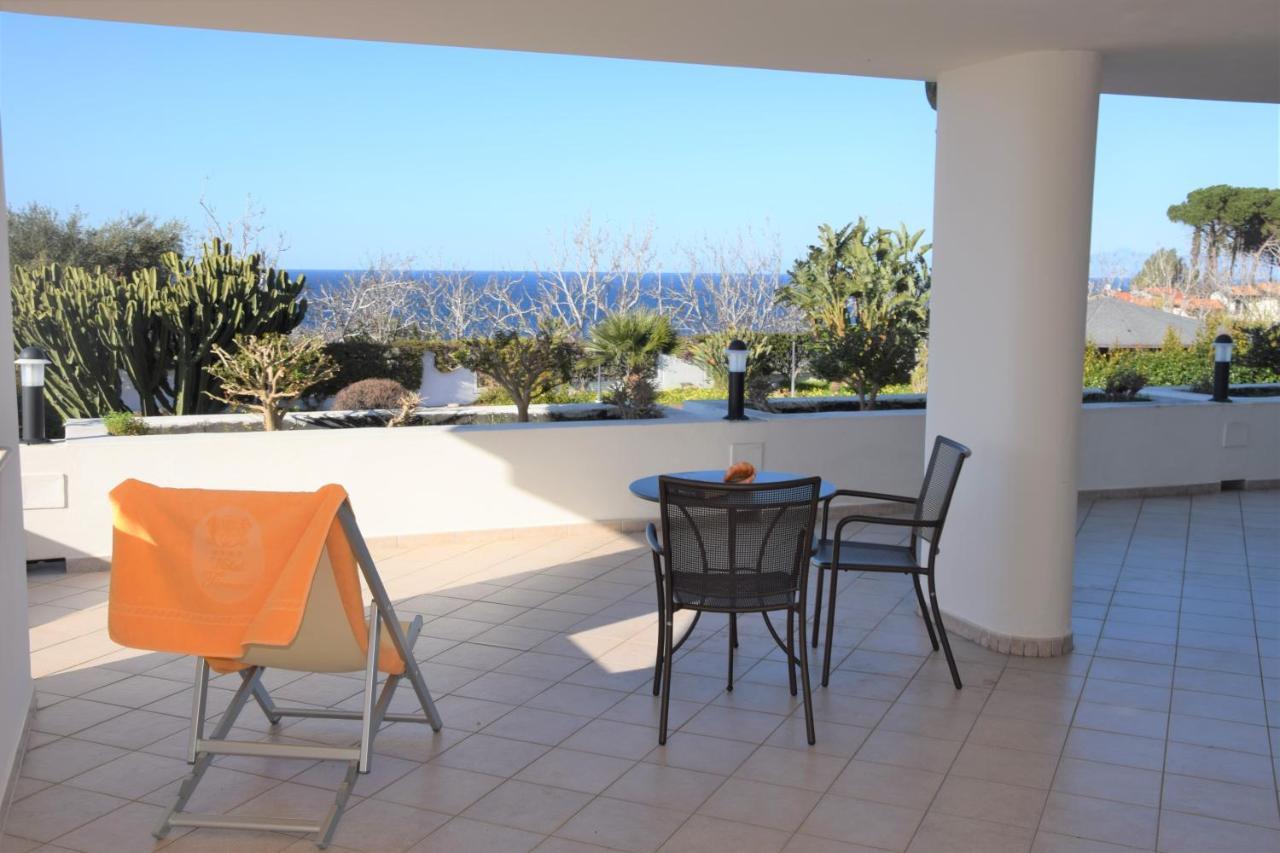 Hotel Tirreno Parghelia Eksteriør billede