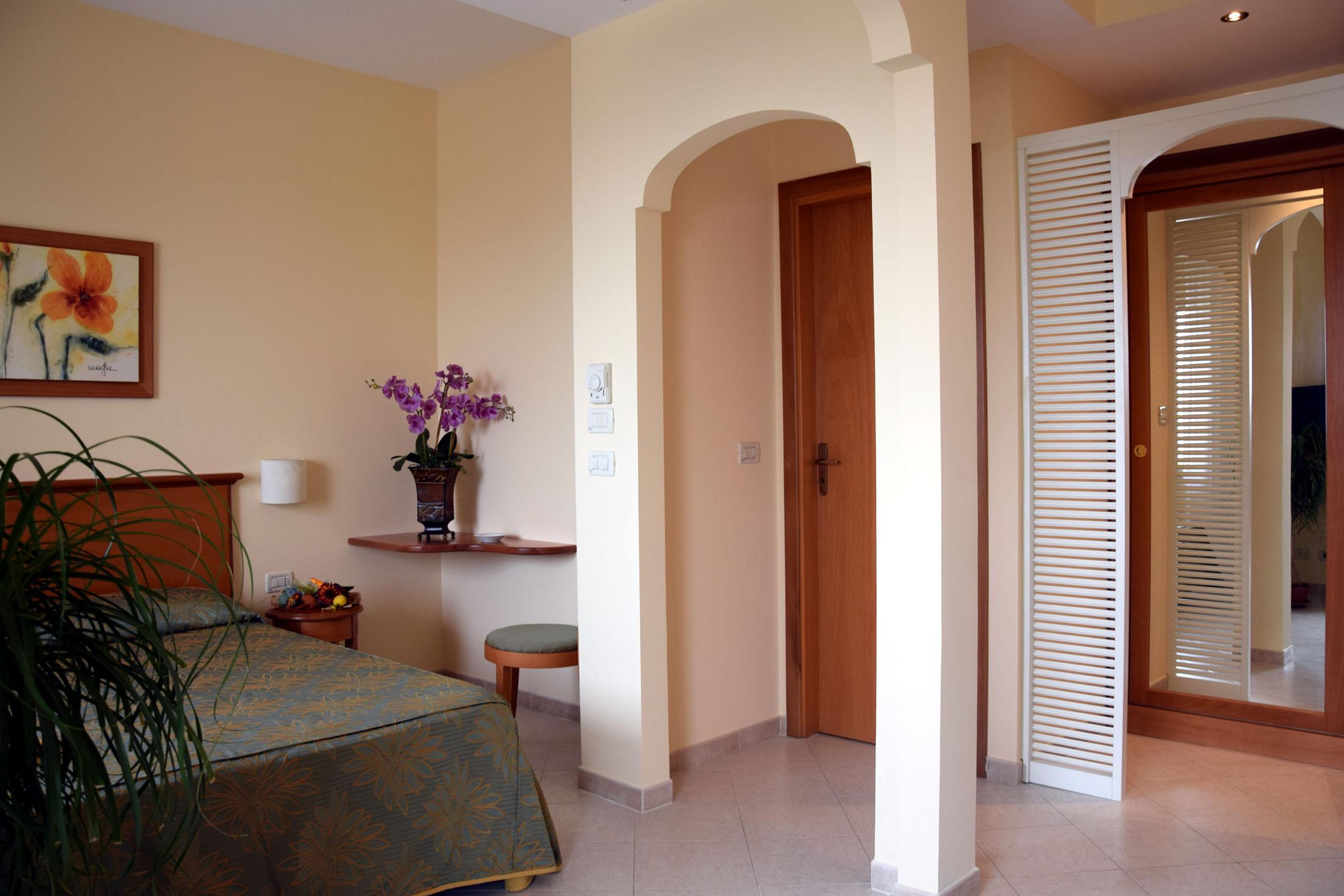 Hotel Tirreno Parghelia Eksteriør billede