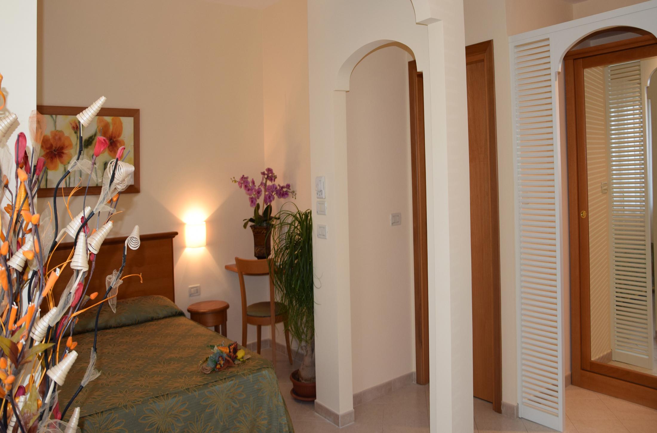 Hotel Tirreno Parghelia Eksteriør billede