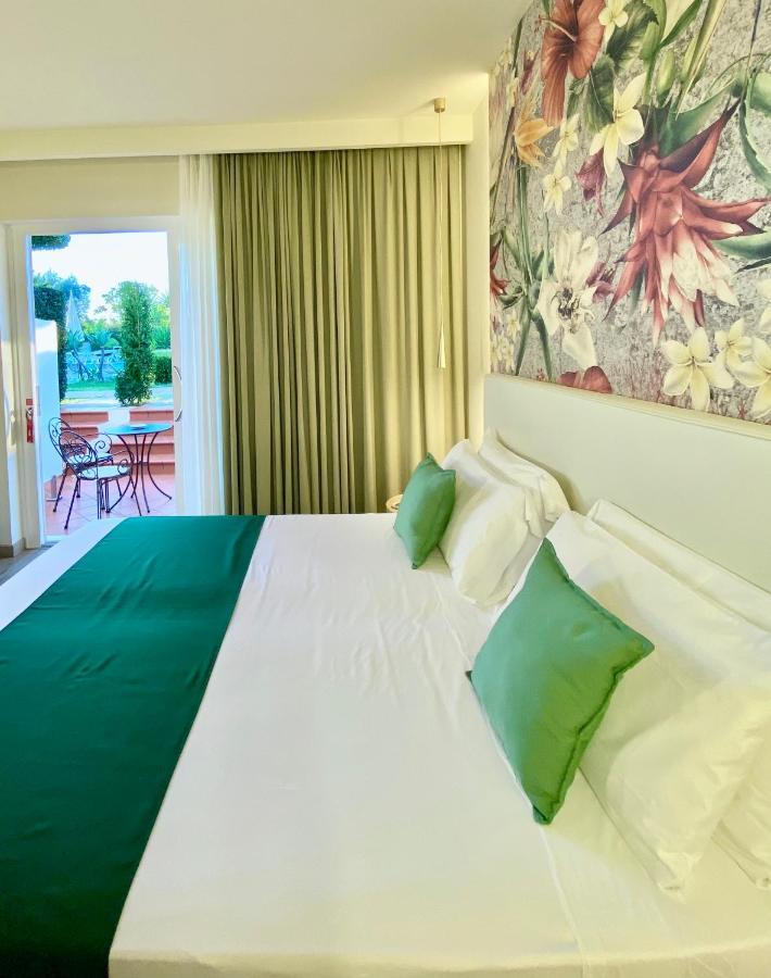 Hotel Tirreno Parghelia Eksteriør billede