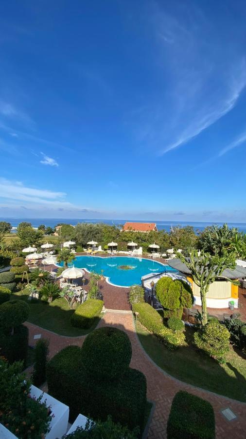Hotel Tirreno Parghelia Eksteriør billede