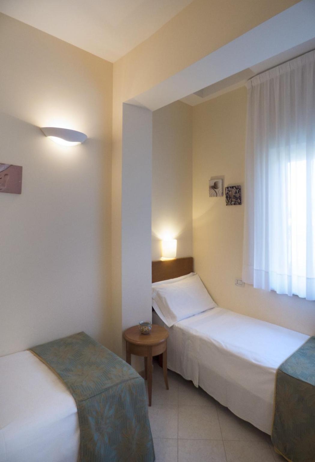 Hotel Tirreno Parghelia Eksteriør billede