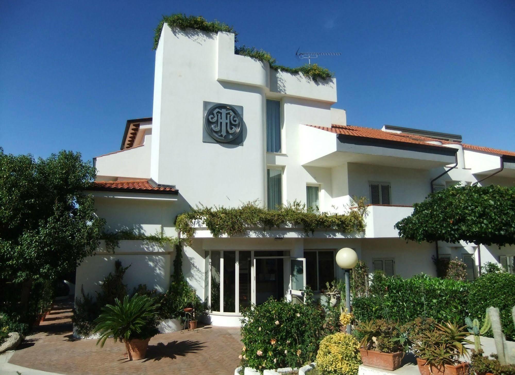 Hotel Tirreno Parghelia Eksteriør billede