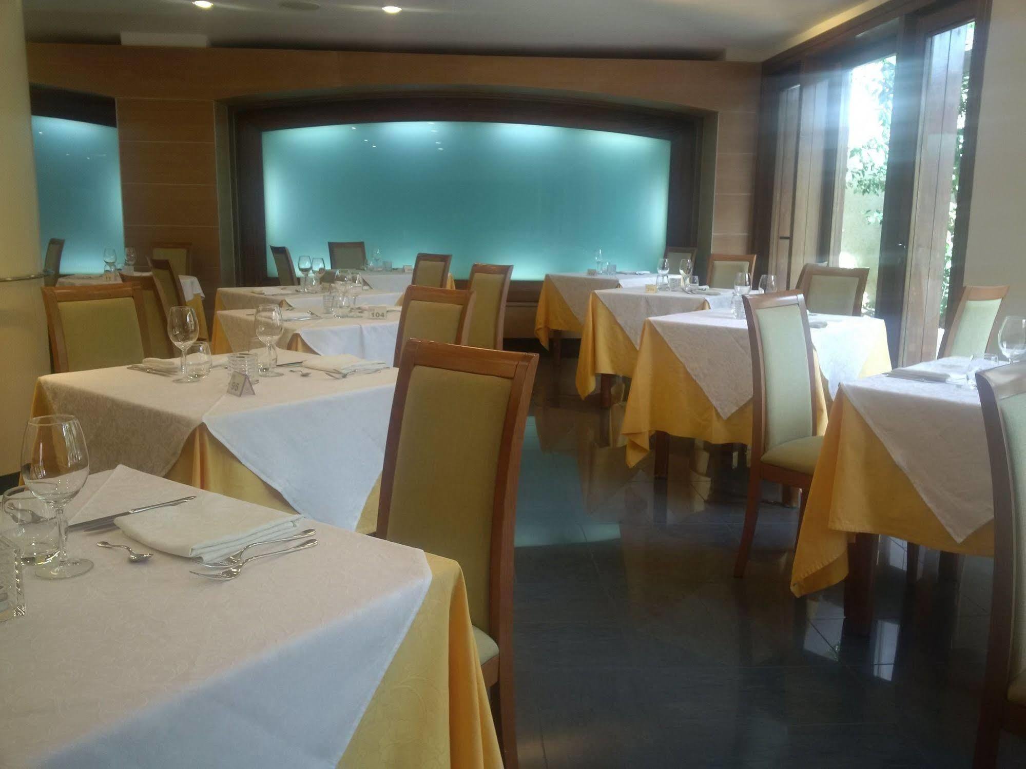 Hotel Tirreno Parghelia Eksteriør billede