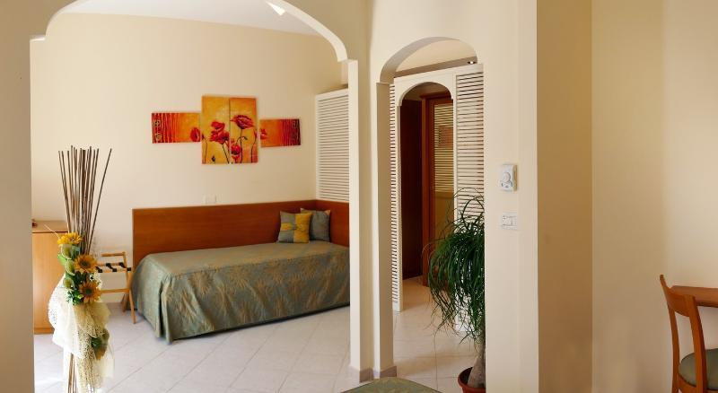 Hotel Tirreno Parghelia Eksteriør billede